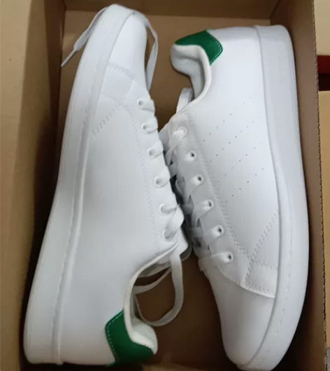 特步男鞋皮面板鞋43码白鞋 感兴趣的话点“...