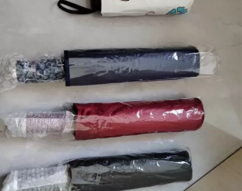 大的伞全自动的，小伞不是 感兴趣的话点“我...
