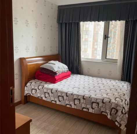 太华路浩华北郡次卧招租限女生 感兴趣的话点...