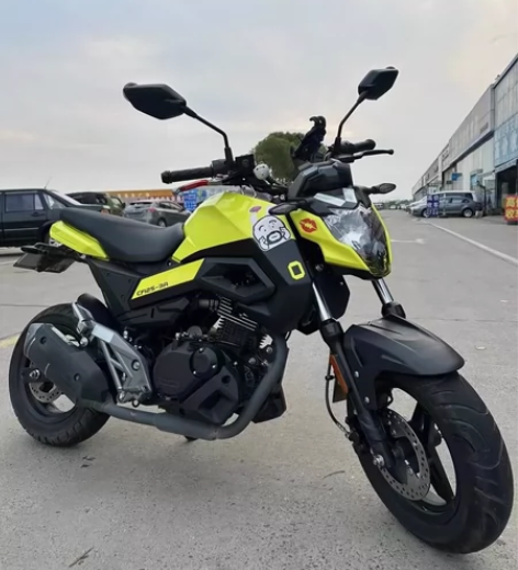 春风狒狒 22年上牌 个人一手 8455公...