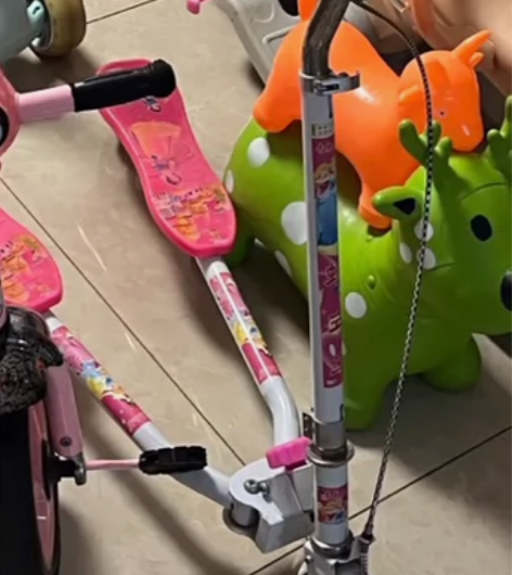 儿童滑板剪刀车 感兴趣的话点“我想要”和我...