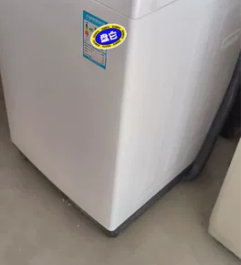 美的牌全自动洗衣机8公斤，用了不到一年，京...