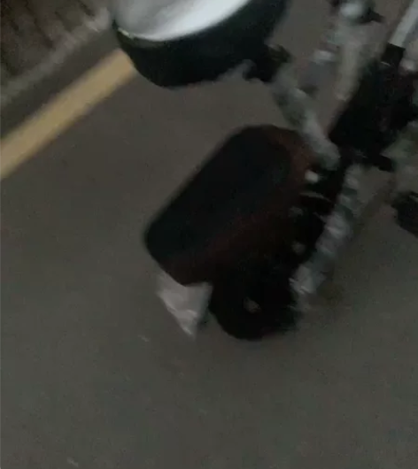 全新折叠电动车名牌新日的比那些杂牌军好多了...