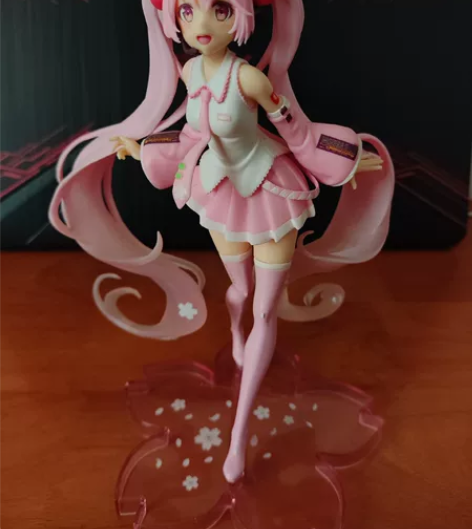 taito 樱花初音景品 无盒，可小刀 头...