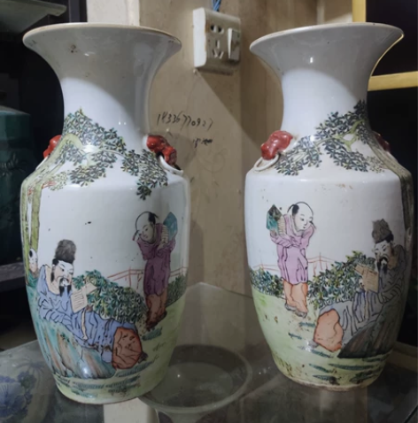 清末高心田制浅绛彩花瓶一对 完美，高30....