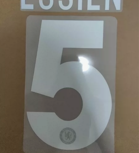 切尔西 埃辛 杯赛印字  曾经世界上最好的...