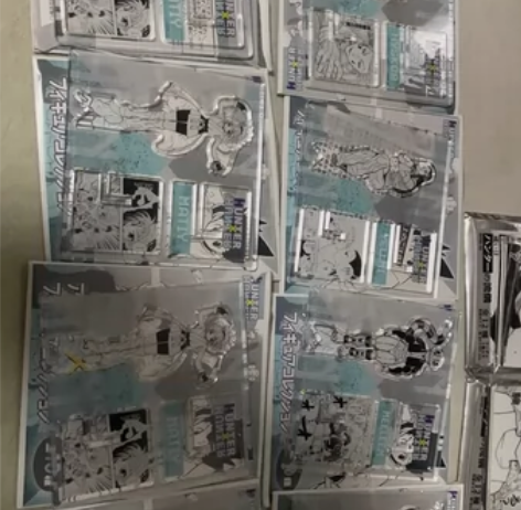 猎人x立牌 有两个玛琪一个蚁王均35￥35