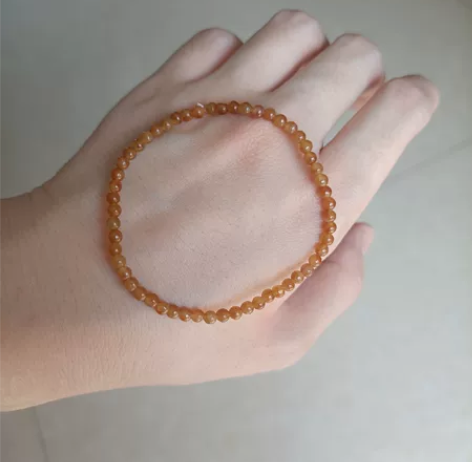 黄翡小米珠手串 颜色比图片浅一分，没有那么...