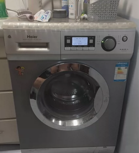 海尔5.2公斤超薄洗衣机，深度不到40厘米...