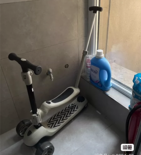 三何一滑板车贝易，一直没时间用，220自提...