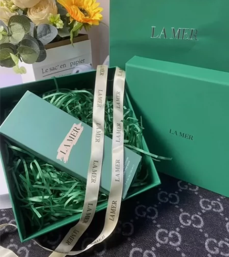 【美妆正品】海蓝之谜精粹水新版礼盒款+礼袋...