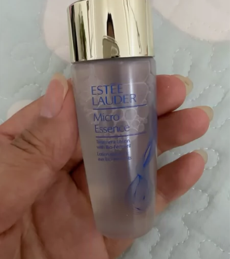 雅诗兰黛精华水 感兴趣的话点“我想要”和我...