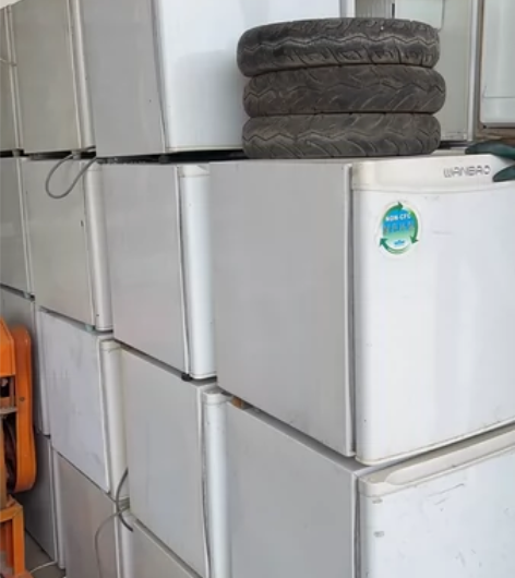 小型冰箱 汕尾城区自提 感兴趣的话点“我想...